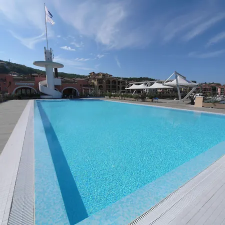San Rocco 4*